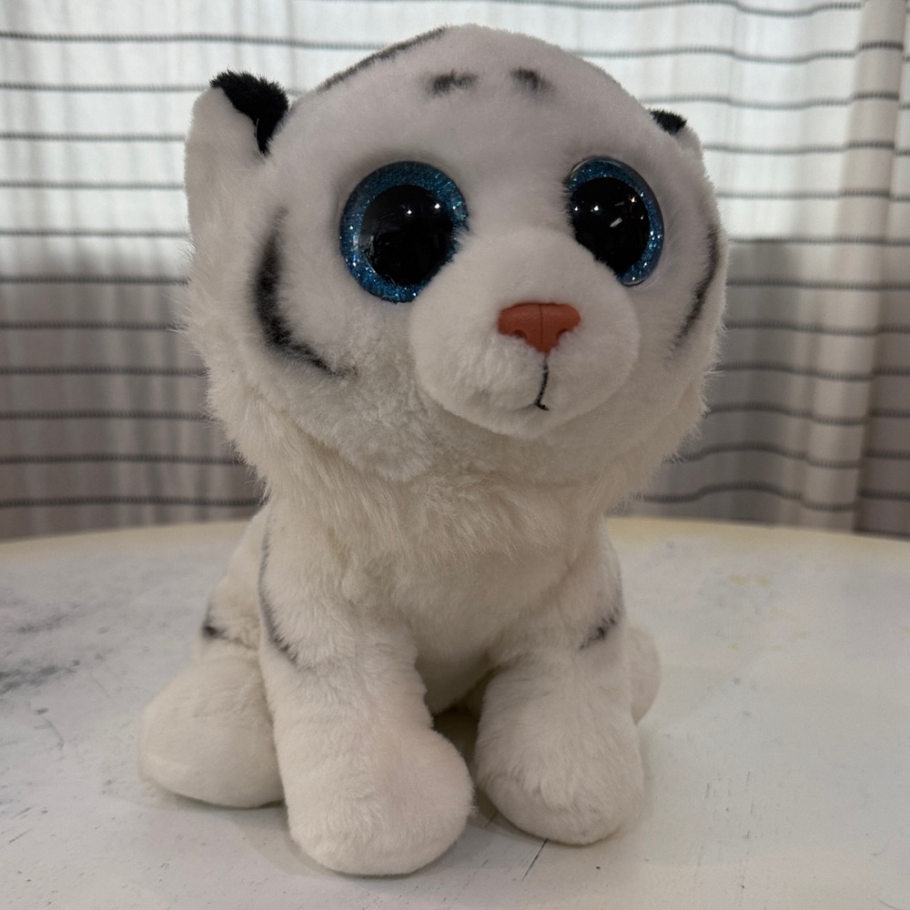 Ty VelveTy “Tundra” Plush with Sparkling Blue Eyes